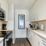 Cozy Studio Near French Quarter, Superdome, Canal And Bourbon Streets!
