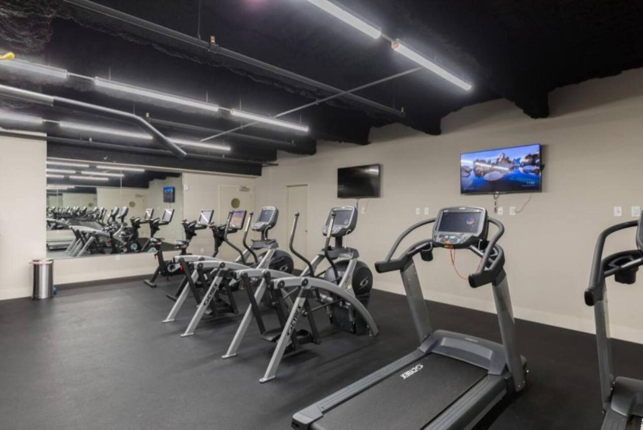 Cozy Near French Quarter, Superdome, Canal And Bourbon Streets!