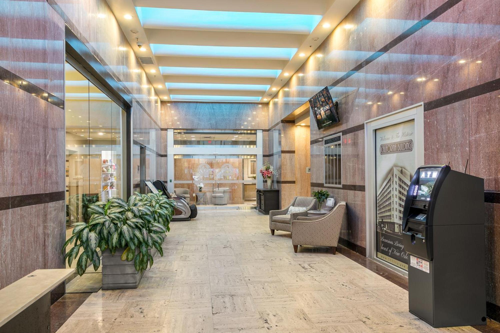 Cozy Near French Quarter, Superdome, Canal And Bourbon Streets! *